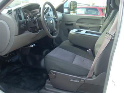 2014 Chevrolet Silverado 2500 Work Truck   - Photo 4 - Turlock, CA 95380