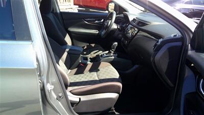 2017 Nissan Rogue Sport SV - Photo 8 - Turlock, CA 95380