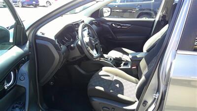 2017 Nissan Rogue Sport SV - Photo 4 - Turlock, CA 95380