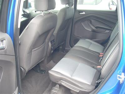 2017 Ford Escape SE   - Photo 5 - Turlock, CA 95380