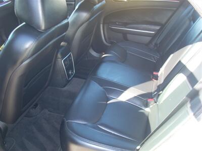 2013 Chrysler 300 Series   - Photo 5 - Turlock, CA 95380