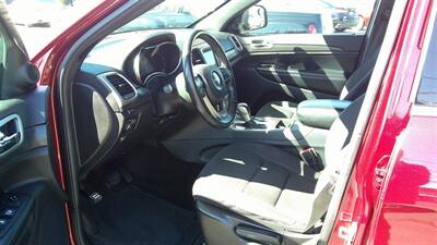 2018 Jeep Grand Cherokee Laredo   - Photo 4 - Turlock, CA 95380