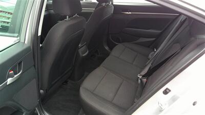 2020 Hyundai ELANTRA SEL   - Photo 5 - Turlock, CA 95380