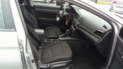 2020 Hyundai ELANTRA SEL   - Photo 7 - Turlock, CA 95380