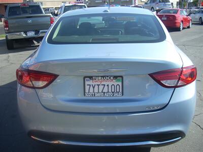 2015 Chrysler 200 Limited   - Photo 10 - Turlock, CA 95380