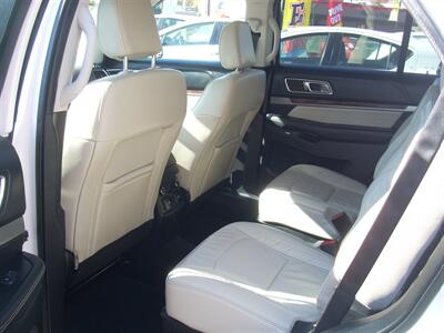 2018 Ford Explorer Platinum   - Photo 6 - Turlock, CA 95380