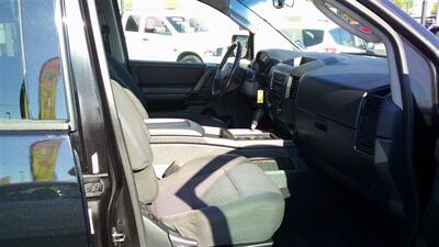 2011 Nissan Titan SV   - Photo 6 - Turlock, CA 95380