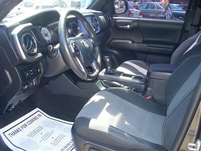 2020 Toyota Tacoma TRD Off-Road   - Photo 4 - Turlock, CA 95380