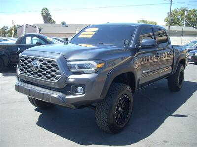 2020 Toyota Tacoma TRD Off-Road   - Photo 2 - Turlock, CA 95380