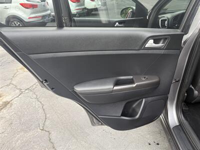 2017 Kia Sportage LX   - Photo 22 - Pittsburgh, PA 15226