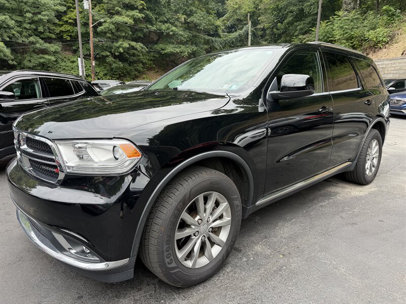 2018 Dodge Durango SXT   - Photo 1 - Pittsburgh, PA 15226