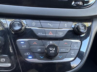 2018 Chrysler Pacifica Touring Plus   - Photo 26 - Pittsburgh, PA 15226