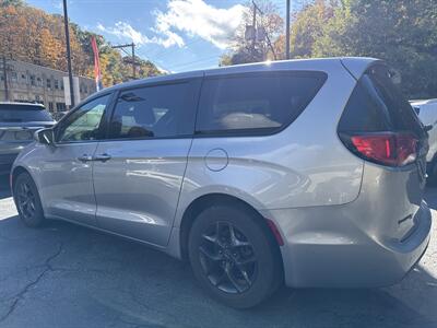 2018 Chrysler Pacifica Touring Plus   - Photo 7 - Pittsburgh, PA 15226