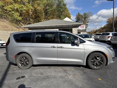 2018 Chrysler Pacifica Touring Plus   - Photo 4 - Pittsburgh, PA 15226