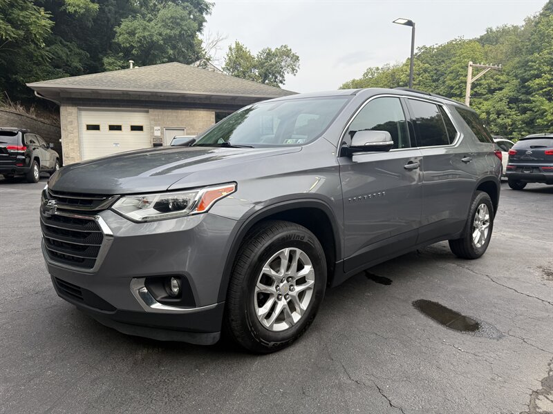 2019 Chevrolet Traverse LT Cloth - Photo 1 - Pittsburgh, PA 15226