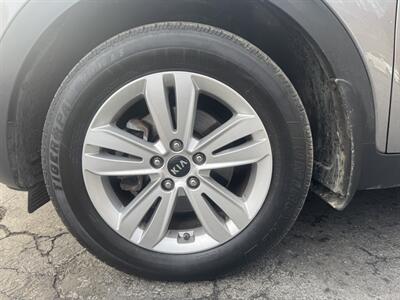 2019 Kia Sportage LX   - Photo 8 - Pittsburgh, PA 15226