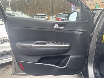 2019 Kia Sportage LX   - Photo 18 - Pittsburgh, PA 15226