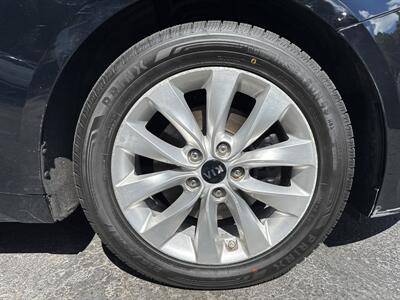 2018 Kia Optima LX   - Photo 10 - Pittsburgh, PA 15226