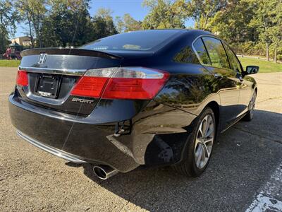 2015 Honda Accord Sport   - Photo 9 - Pittsburgh, PA 15226