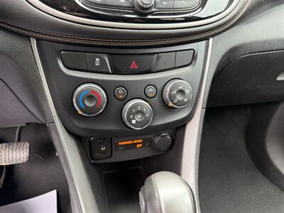 2017 Chevrolet Trax LT   - Photo 14 - Pittsburgh, PA 15226