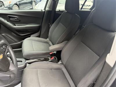 2017 Chevrolet Trax LT   - Photo 12 - Pittsburgh, PA 15226
