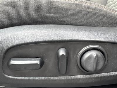 2019 Chevrolet Equinox LT   - Photo 20 - Pittsburgh, PA 15226