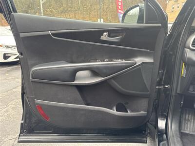 2018 Kia Sorento LX - Photo 18 - Pittsburgh, PA 15226