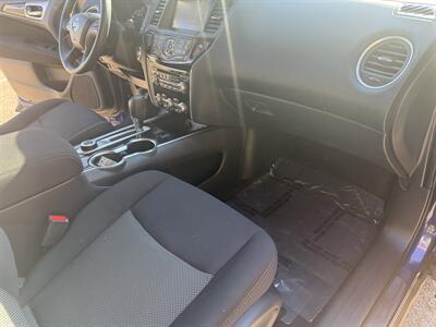 2017 Nissan Pathfinder SV   - Photo 19 - Pittsburgh, PA 15226