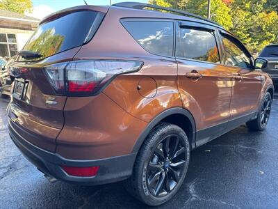 2017 Ford Escape SE   - Photo 5 - Pittsburgh, PA 15226