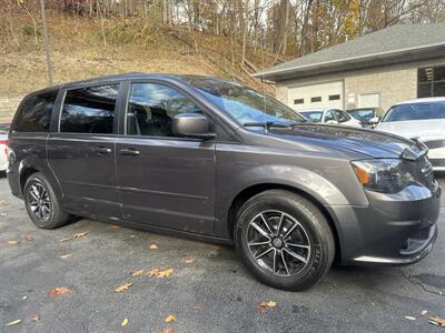 2017 Dodge Grand Caravan GT   - Photo 3 - Pittsburgh, PA 15226