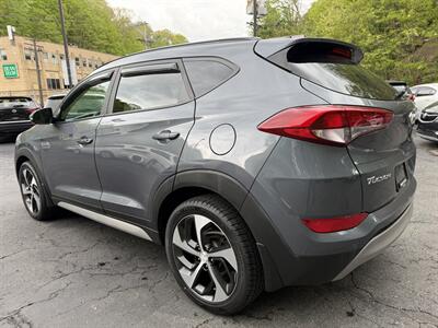 2018 Hyundai TUCSON Value   - Photo 8 - Pittsburgh, PA 15226