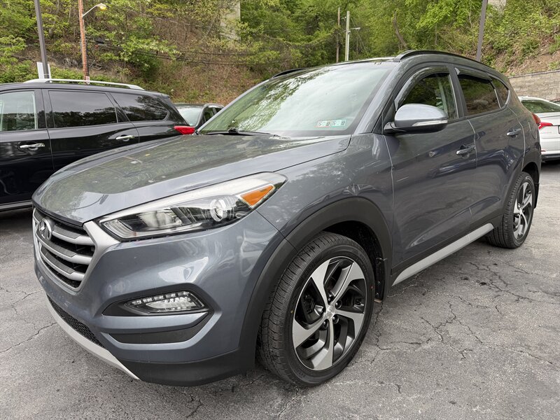 2018 Hyundai TUCSON Value   - Photo 1 - Pittsburgh, PA 15226