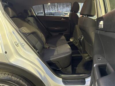 2018 Kia Sportage LX - Photo 21 - Pittsburgh, PA 15226