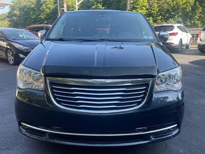 2014 Chrysler Town & Country Touring-L   - Photo 2 - Pittsburgh, PA 15226