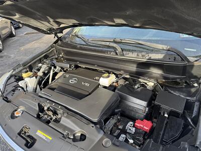 2014 Nissan Pathfinder SV   - Photo 16 - Pittsburgh, PA 15226