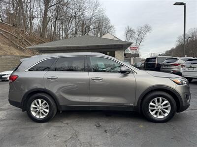 2017 Kia Sorento LX - Photo 4 - Pittsburgh, PA 15226