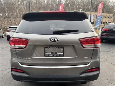 2017 Kia Sorento LX - Photo 6 - Pittsburgh, PA 15226
