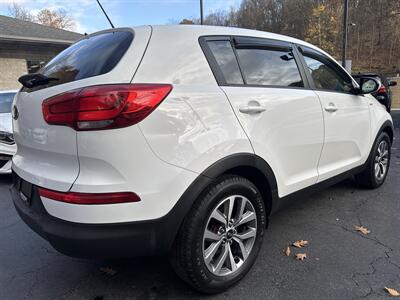 2015 Kia Sportage LX   - Photo 6 - Pittsburgh, PA 15226