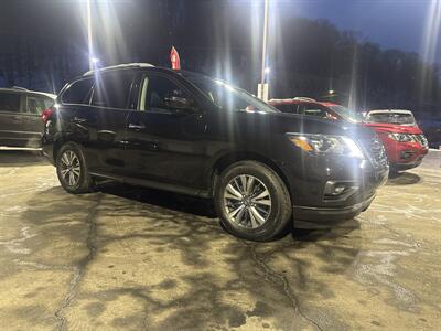 2018 Nissan Pathfinder S   - Photo 3 - Pittsburgh, PA 15226