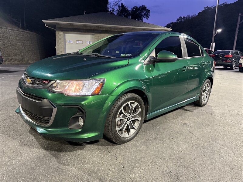 2018 Chevrolet Sonic LT Auto - Photo 1 - Pittsburgh, PA 15226