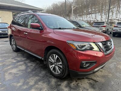 2017 Nissan Pathfinder SL   - Photo 1 - Pittsburgh, PA 15226