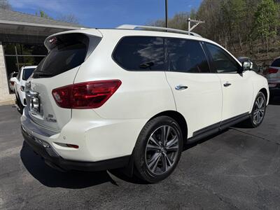 2020 Nissan Pathfinder Platinum   - Photo 5 - Pittsburgh, PA 15226