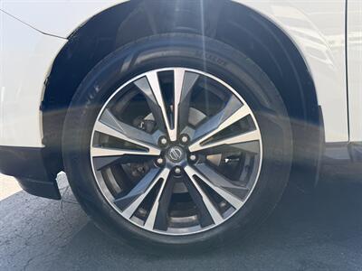 2020 Nissan Pathfinder Platinum   - Photo 8 - Pittsburgh, PA 15226