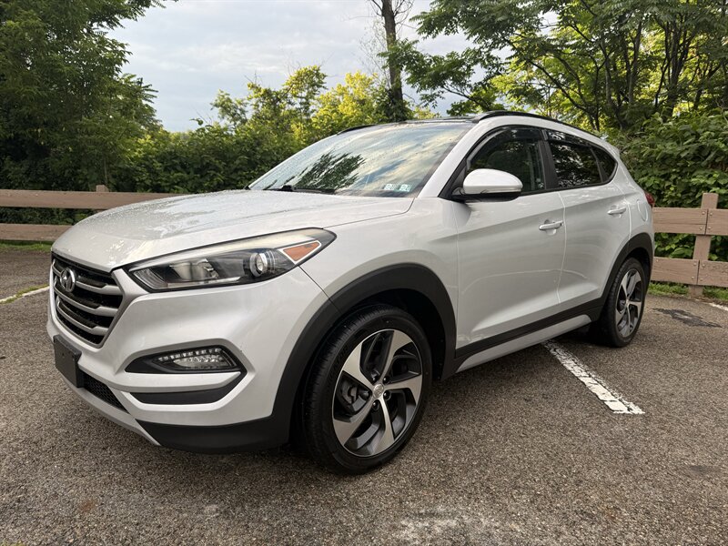 2017 Hyundai Tucson Value   - Photo 1 - Pittsburgh, PA 15226