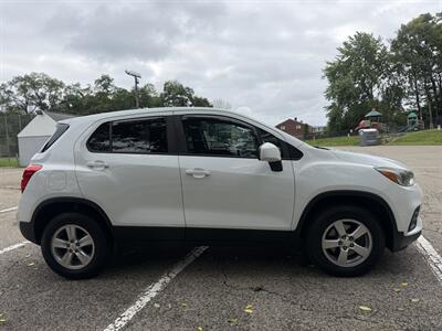 2017 Chevrolet Trax LS - Photo 4 - Pittsburgh, PA 15226