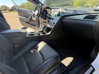 2015 Hyundai SONATA Sport 2.0T - Photo 24 - Pittsburgh, PA 15226