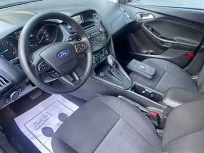 2017 Ford Focus SE   - Photo 16 - Pittsburgh, PA 15226