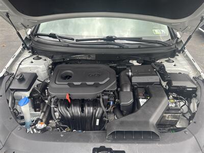 2018 Hyundai SONATA SEL   - Photo 14 - Pittsburgh, PA 15226