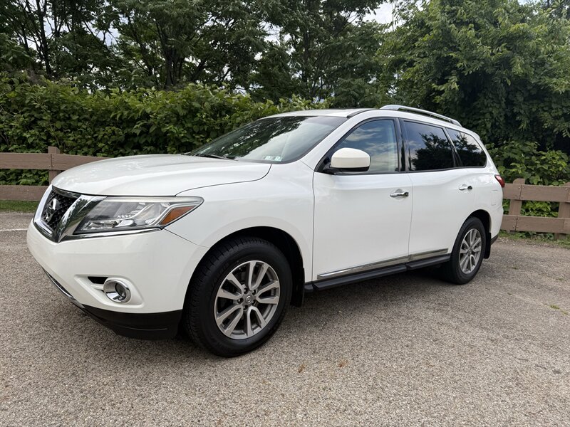 2014 Nissan Pathfinder SL   - Photo 1 - Pittsburgh, PA 15226