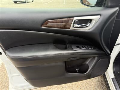 2014 Nissan Pathfinder SL   - Photo 19 - Pittsburgh, PA 15226